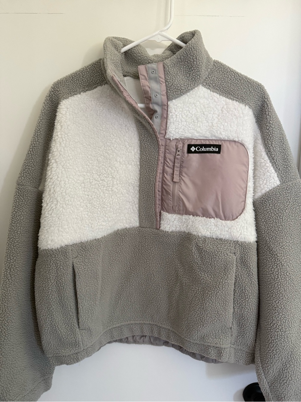 Columbia Gray & White Sherpa Pullover